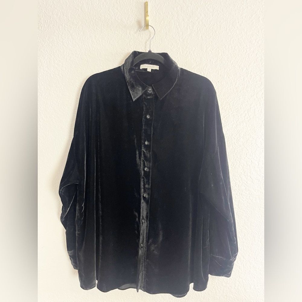 Favorite Daughter Anthropologie Black Velvet Ex-boyfriend button down shirt - Picture 3 of 8